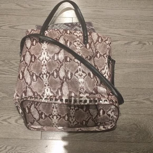 Genuine leather bag by Elliott Lucca 🌸🍀🍀 - Picture 8 of 10